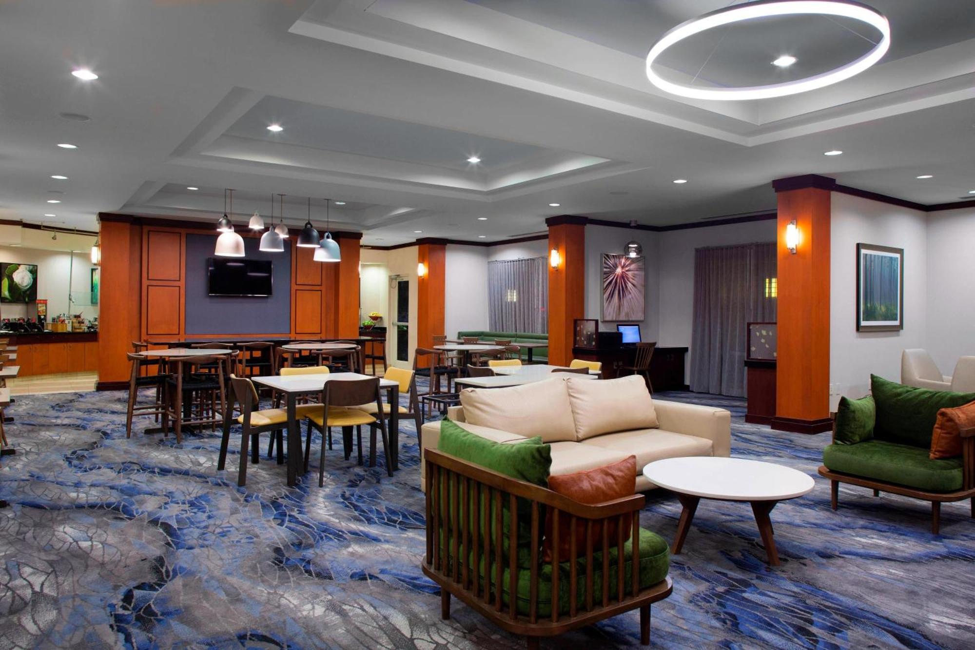 Fairfield Inn And Suites By Marriott Montgomery Eastchase Exterior foto
