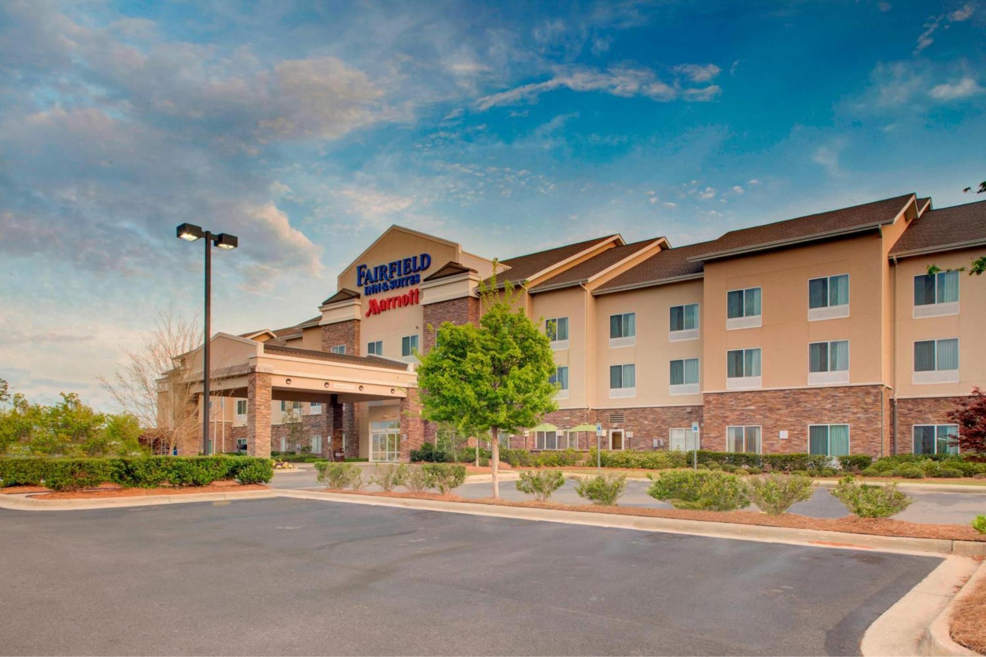 Fairfield Inn And Suites By Marriott Montgomery Eastchase Exterior foto